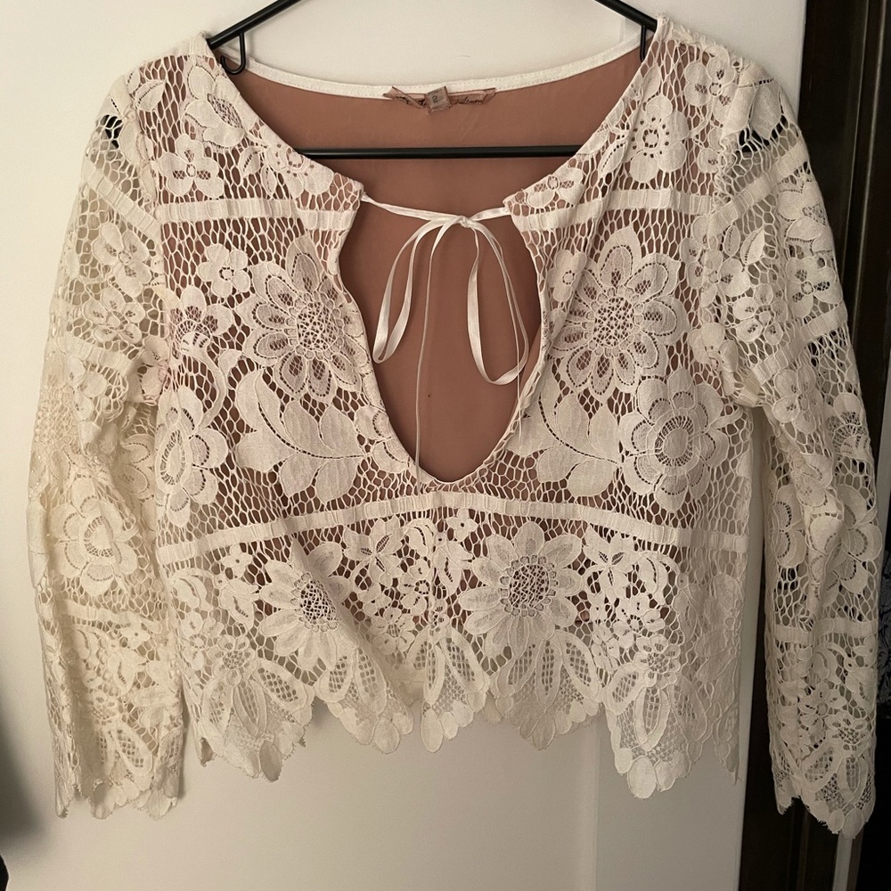 White cropped floral top with oval scoop with tie
